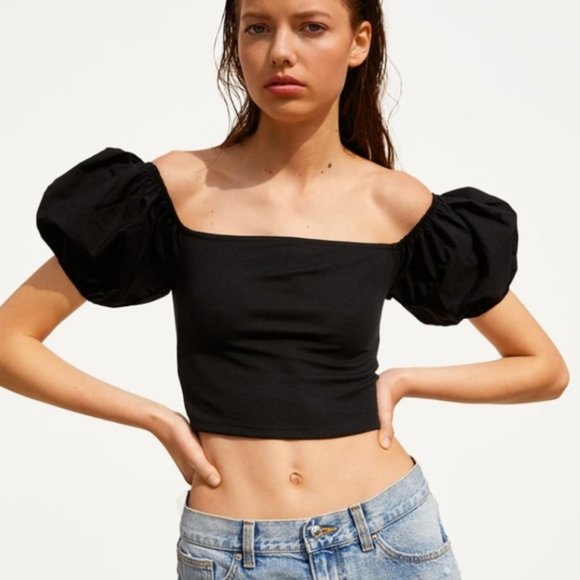 Zara Tops - FINAL PRICE 🏷 Zara 〰️ Puffy Sleeve Crop Top